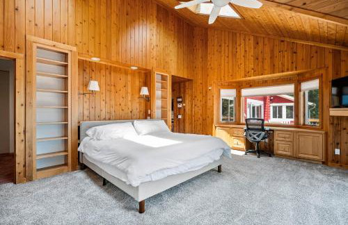 Lake house w/ indr pool and jacuzzi - Foto 27