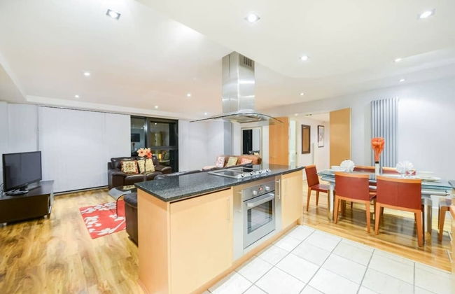 Canary Wharf Luxury Apartments - Photo 1