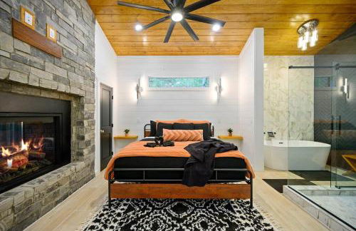 The Ember House - Luxury Honeymoon Cabin - Foto 2