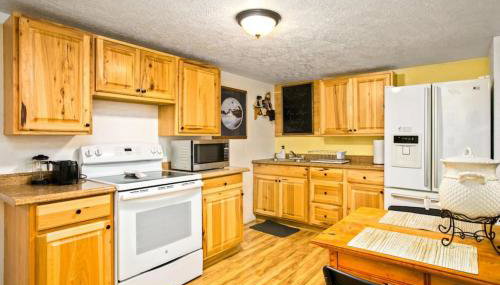 Bo360 Old West Abode with Hot Tub and Sauna - Foto 4