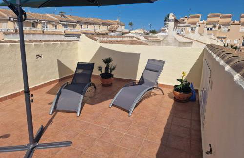 Tranquil Bungalow Retreat - Photo 30