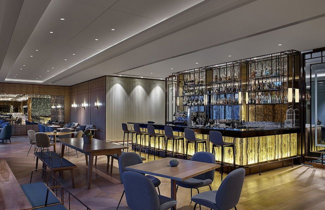 Two MacDonnell Road - Photo 17