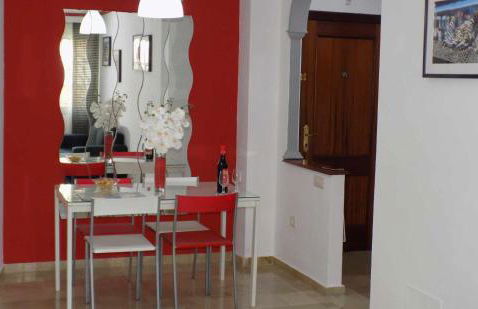 La Farola Centro de Málaga con Parking 445 Max - Photo 31