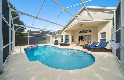 Stunning 4-bedroom Villa w/ Pool - Close to Disney Parks and Gulf Courses! - Photo 43