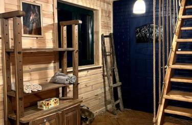 Drewniana chata nad stawem - Foto 25