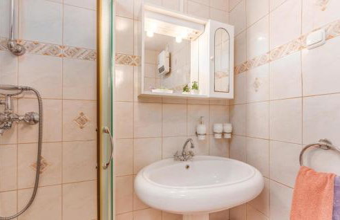 Cozy Home In Predoscica With Wifi - Foto 41