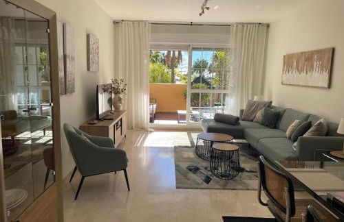 Bahía de Marbella Beachfront 2 bedroom apartment - Photo 15