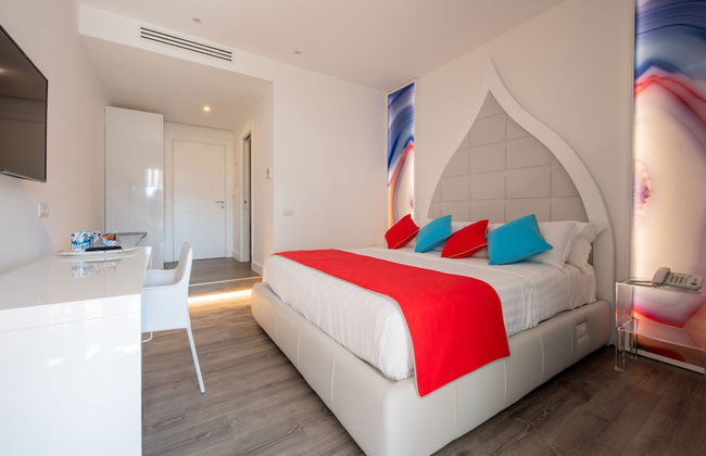 Diamond Suite - Photo 23