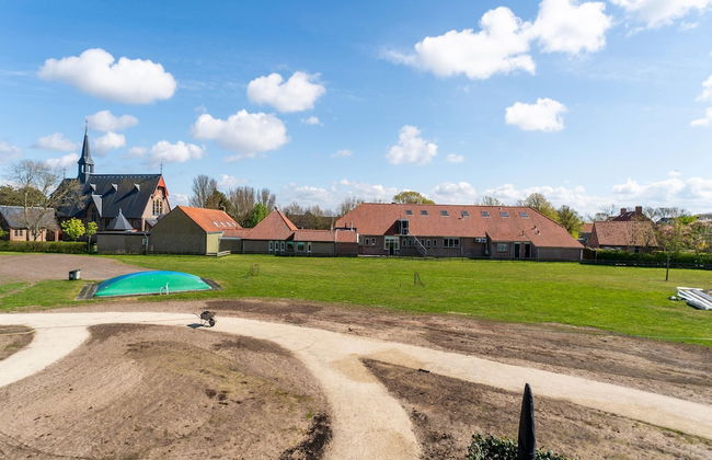 Holiday Home in Nes With Garden - Photo 37