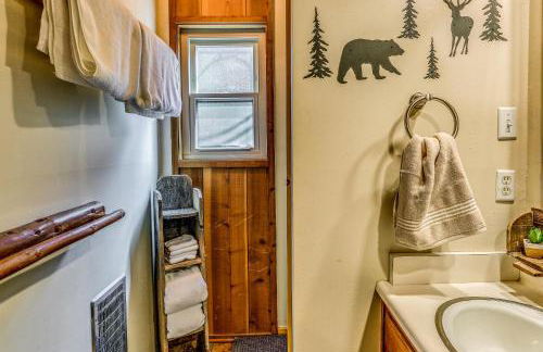 3 Mi to Shaver Lake Cozy Bears Hideaway Cabin! - Foto 5