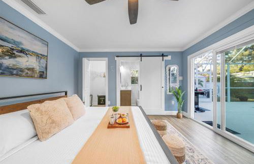 Stunning Gem Home w Heated Salt Pool & Game Room - Foto 5