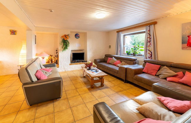 Holiday Home in Montleban With Sauna - Photo 14