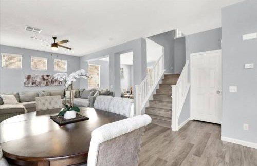 4BR Family Oasis with Gym and BBQ Near Vegas Strip - Photo 19