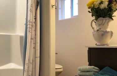 New house with new furniture at cedar rapids - Foto 12