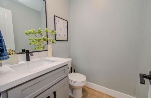 Houston Entertainment Haven - Photo 39