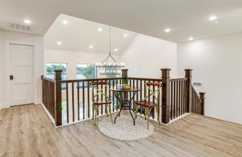 Hot Tub, Fire Pit! High-End Cedar Creek Lake Haven - Foto 27