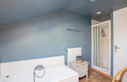 ROCHE-LOIRE - Photo 25