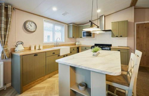 Cherry Lodge with Hot Tub - Foto 19