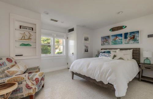 Surfs Up - retreat at the beach with heated pool - Foto 4