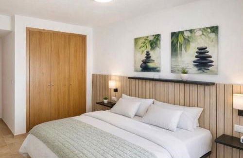 Schöne Unterkunft mit Pool und Terrasse. - Foto 11