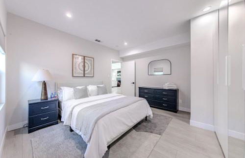 Modern 5 Bed with Guest House & Pool West Hollywood - Foto 32