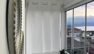 Casa c/ bela vista para Baía Sul - Foto 3