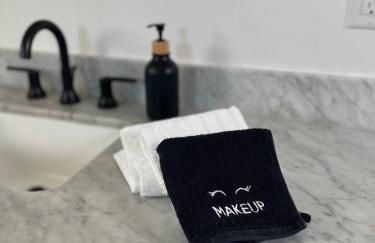 Views! Dock, Water, Game Room, Kids Room! - Foto 29