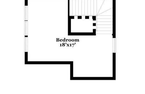 Waterfront Fun at this Huge Family Estate - Foto 25