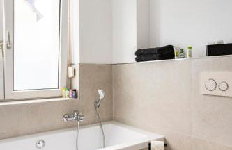 Maybach Apartments - Modern & Spacious, near Düsseldorf Messe, free Private Parking - Foto 21