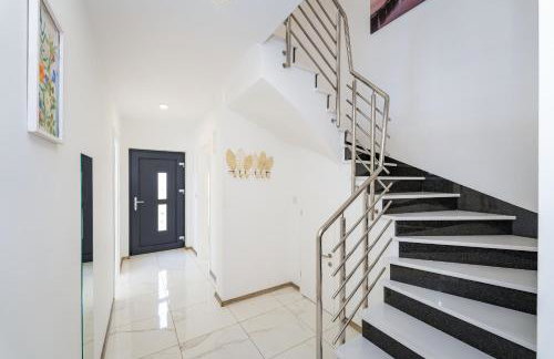 Villa Essenza Mare in Vodice with private pool & pet friendly - only 650 meters from the beach - Photo 36