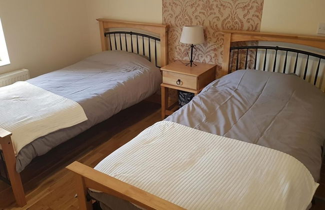 Apartment Sleeps 7 With Mezzanine - Photo 9