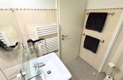 Modern, quiet apartment right by S-Bahn - close to Munich & airport - Foto 18