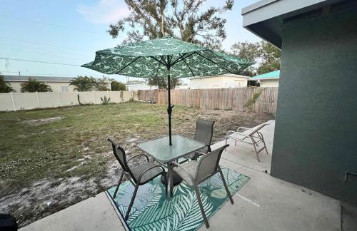 5 Min to Siesta Key Beach Spacious 2BR Getaway - Foto 32
