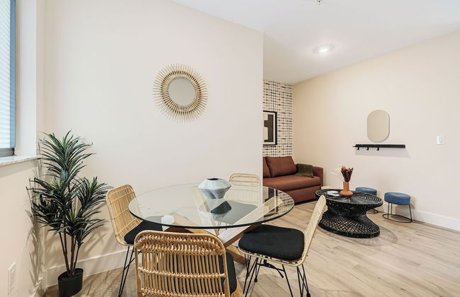 Roami at The Palace - Photo 20