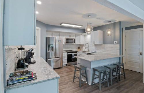 Our Cove Retreat - Perfect for Wave-Free Swimming, Tanning & Prime Location Fun! - Foto 16