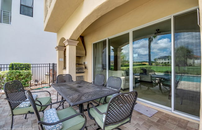 Elegant 5 BD, 5 BH Villa - Foto 40