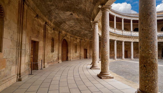 Alhambra Full-Day Trip - Photo 5, Marvel at the grandeur of Carlos V's Palace