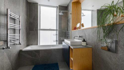 Modern Shoreditch 2 Bedroom Penthouse With Lift & Large Balcony Suit Family Sleeps 4 - Foto 5