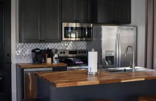 Secret Garden Studio w/ Hot Tub: Near Forsyth Park - Foto 19