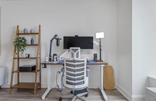 FiDi Studio w Work Setup by Anyplace - 11431 - Foto 6