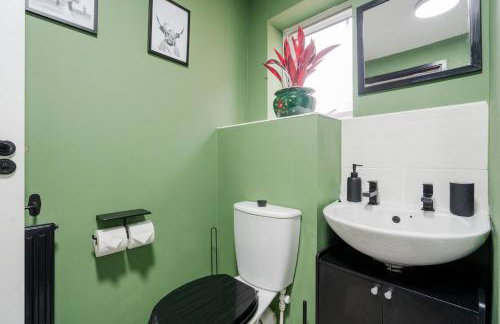 2 Bedroom Home with Garden and Free Parking - Foto 8