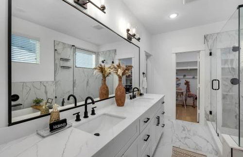 Downtown Oasis Rooftop with Skyline View - Foto 30