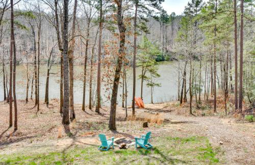 Waterfront Seneca Cabin about 4 Mi to Boat Launch! - Foto 24