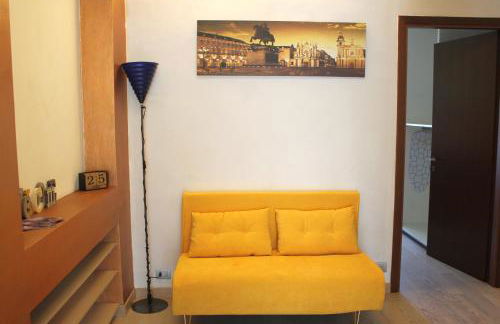 Experience Turin! Metro a stone's throw away - Photo 2