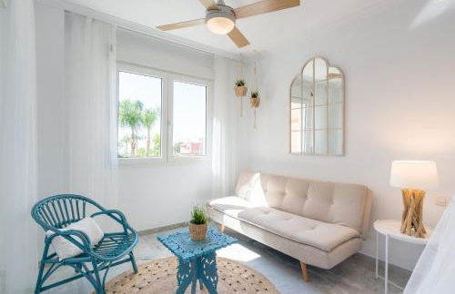 BOHO CHIC- Beachfront - Free bikes - Salt water pool - Foto 17