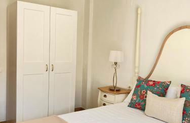 Majestic Flats - Photo 15