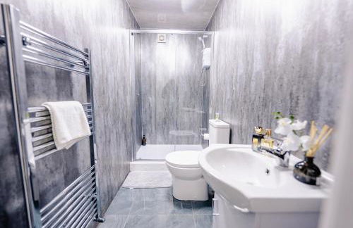 10BR 4Bath Home, Stag Do, Contractors, Big Group - Foto 32