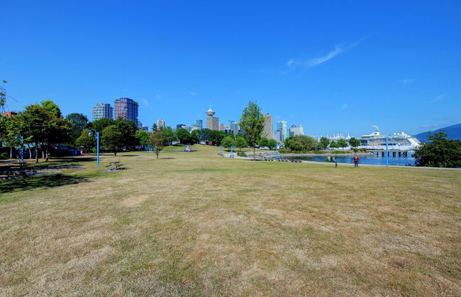 Noel Suites-Gastown - Photo 22