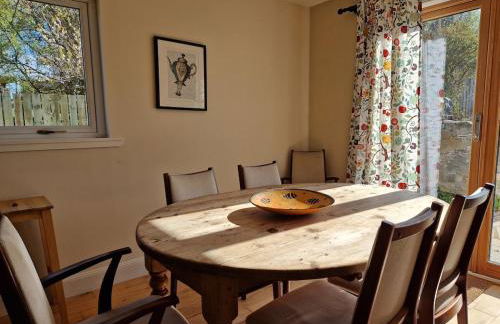 Highland River Cottage with Hot Tub - Foto 4