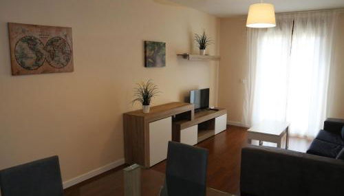 Apartamentos turisticos Puente Romano Portal 4 Bajo -A - Foto 5